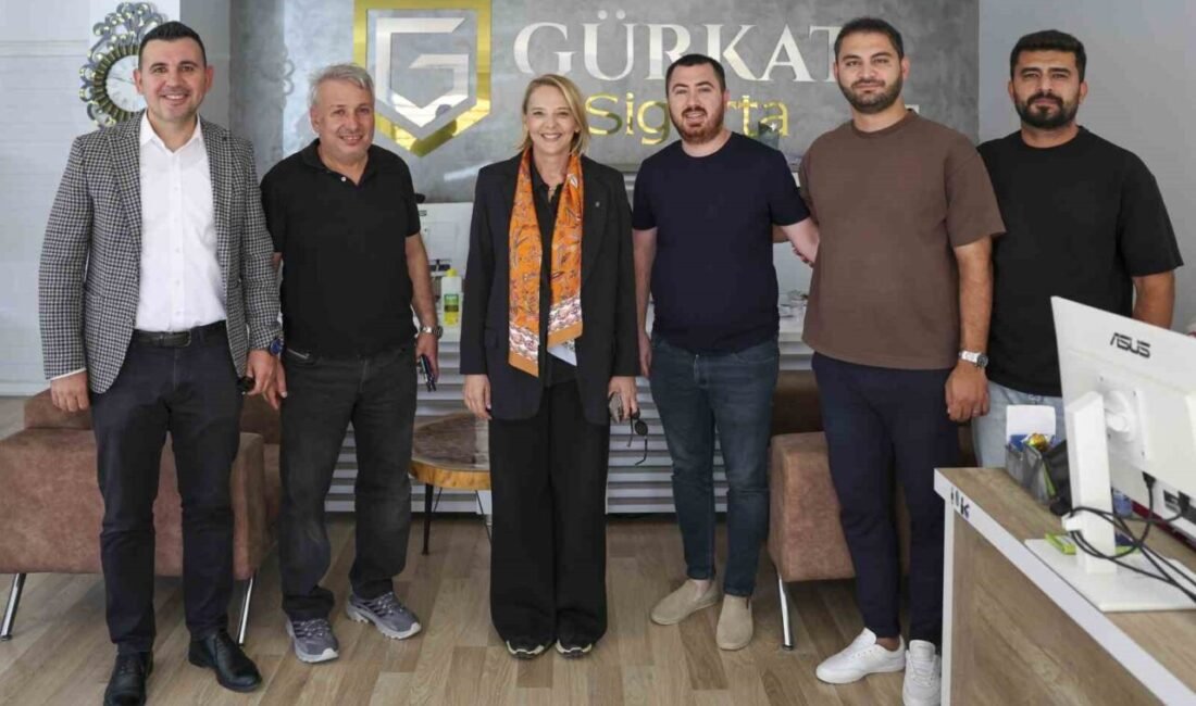 Antalya'nın Serik ilçesinde ATSO Başkan adayı Hatice Öz, belediye, meslek