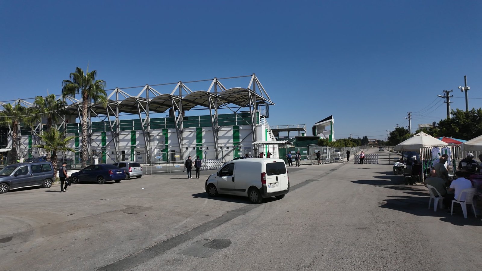 Serikspor'un 182 gün sonra döndüğü Serik İsmail Oğan Stadı