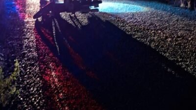Serik'te meydana gelen motosiklet kazasında, yoldan çıkarak devrilen motosikletin 16