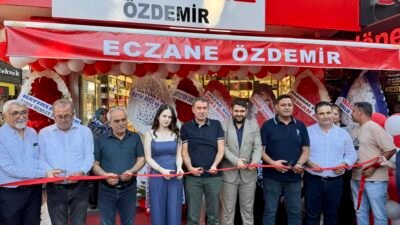 Serik Yaşar Uçar Caddesi Çınaraltı mevkisinde Eczacı Saniye Özdemir'in işlettiği