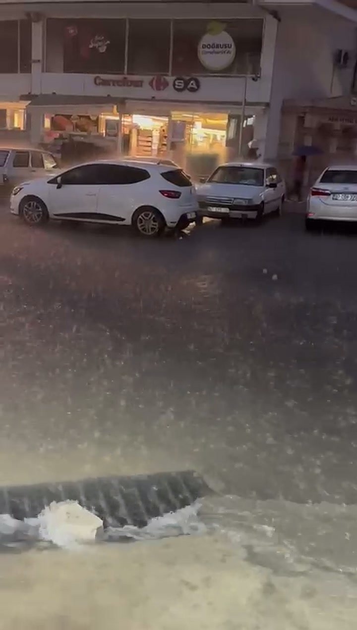 Mazgallar suyu tahliye etmekte zorlandı