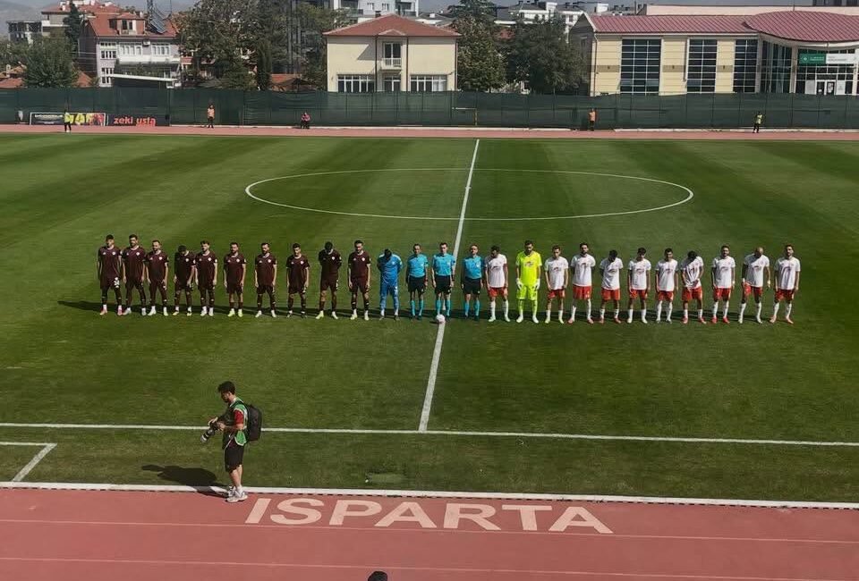 Serikspor, teknik direktör Yusuf Şimşek yönetimindeki ilk maçında Isparta'da Adana