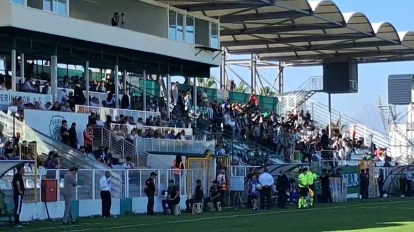 Serikspor taraftarı, 182 gün sonra İsmail Oğan Stadyumu'nda takımını izledi